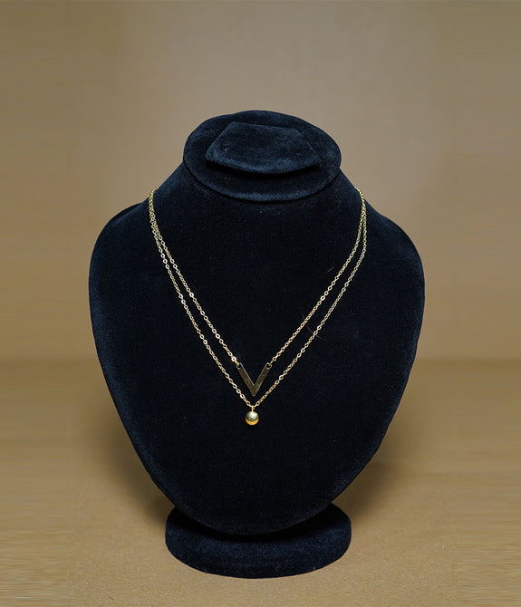 Double Layer V-shaped Seashell Pendant Necklace