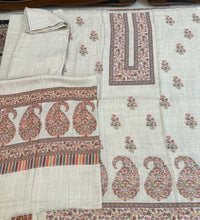 Uswa - Hand embroidered pashmina